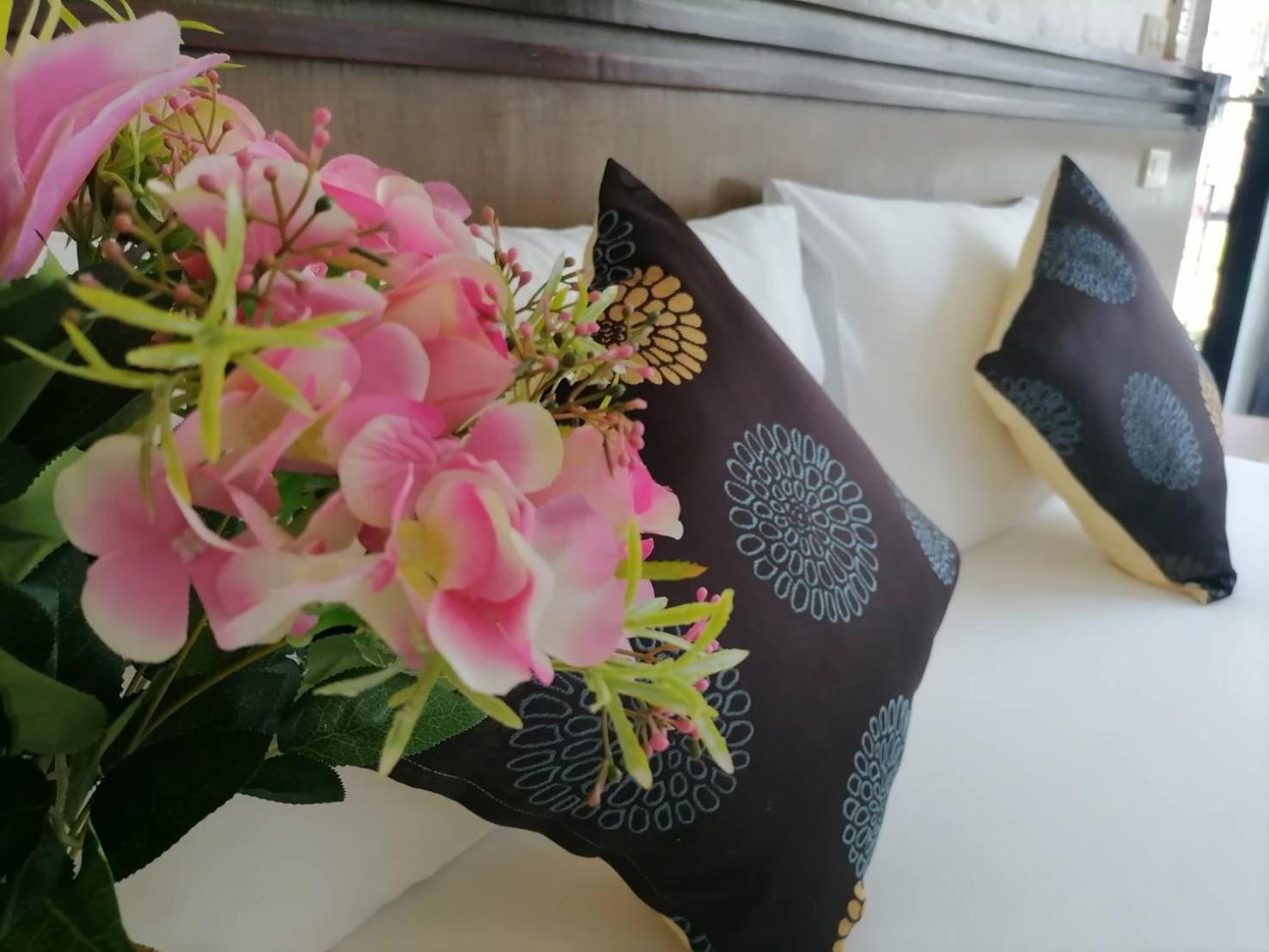 Nj Patong Hotel Luaran gambar