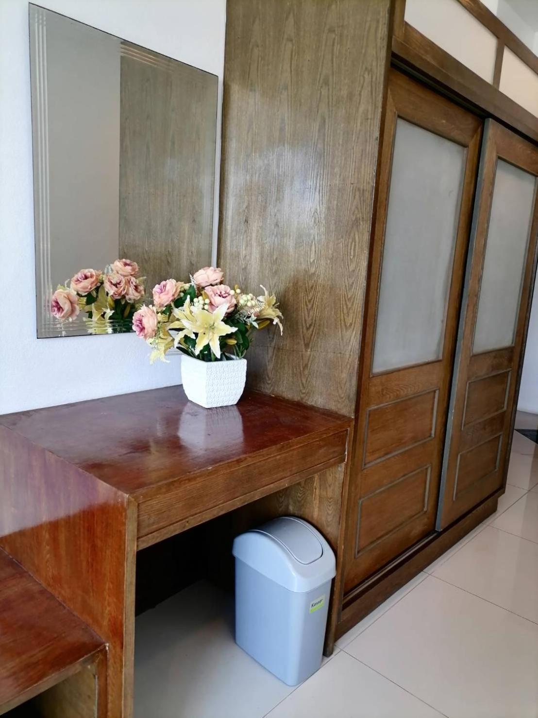 Nj Patong Hotel Luaran gambar