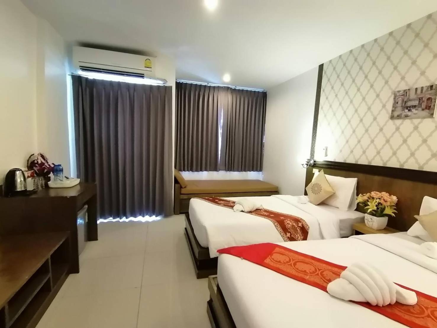 Nj Patong Hotel Luaran gambar