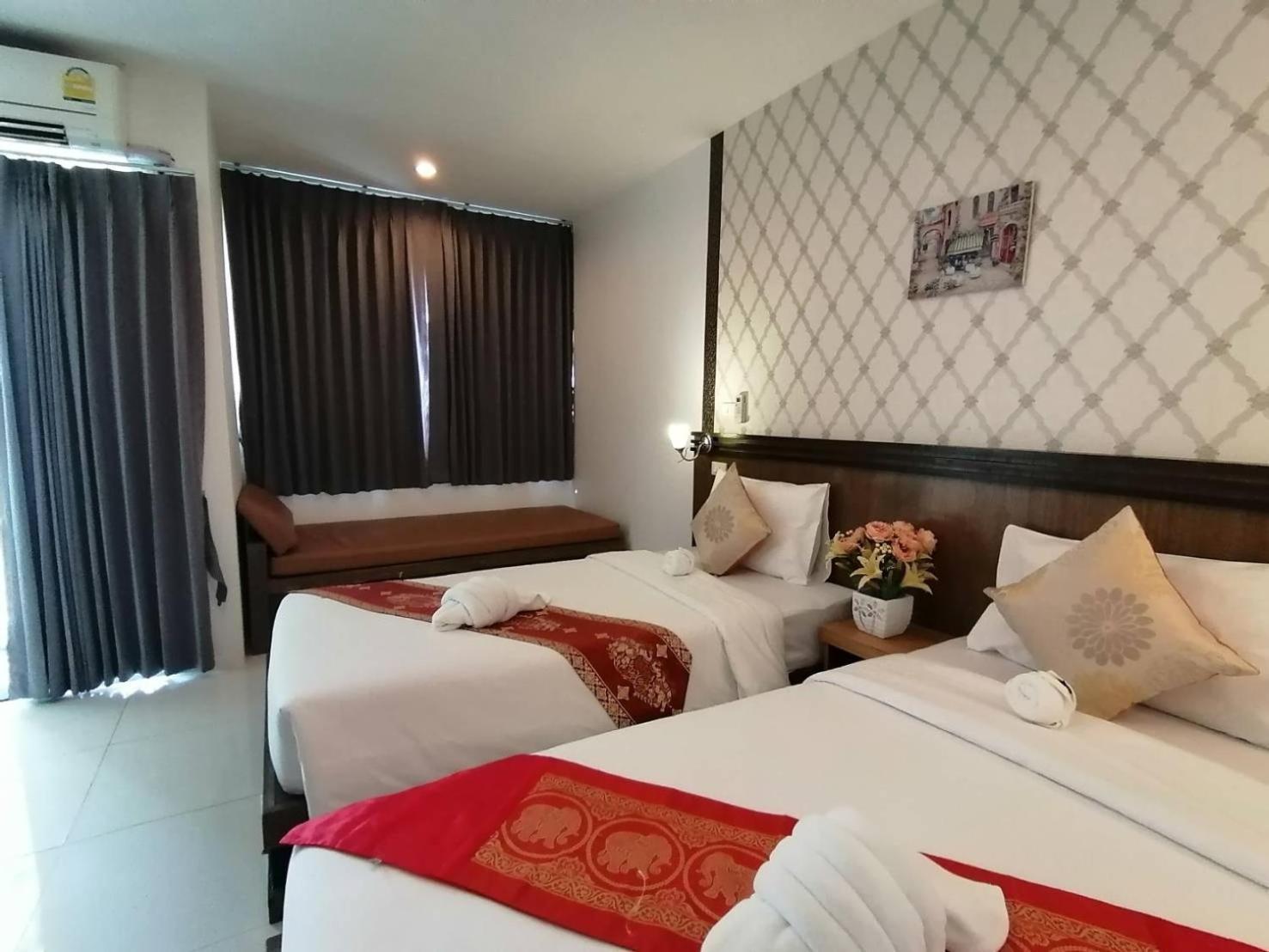 Nj Patong Hotel Luaran gambar
